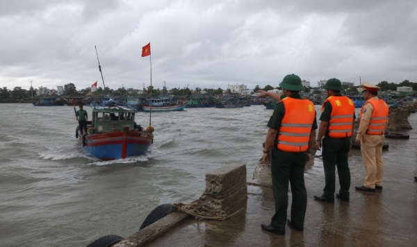 Đồng Tháp yêu cầu chủ động ứng phó mưa lớn, lốc, sét và gió mạnh trên biển