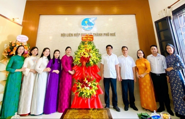 Phụ nữ Huế phát huy truyền thống, đoàn kết xây dựng thành phố phát triển bền vững