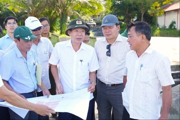 Tp Huế rà soát dự án điện mặt trời, cụm công nghiệp gắn với bảo vệ môi trường